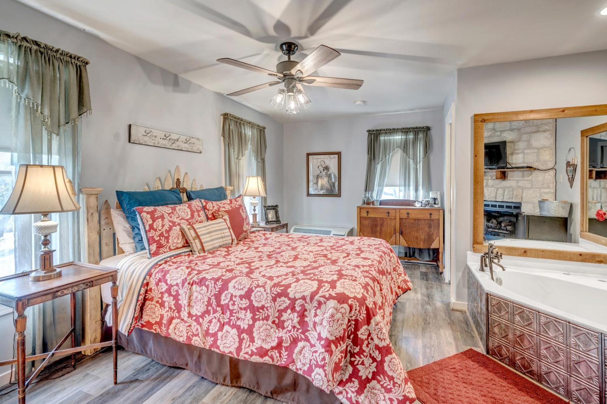 Full Moon Inn Fredericksburg Extérieur photo