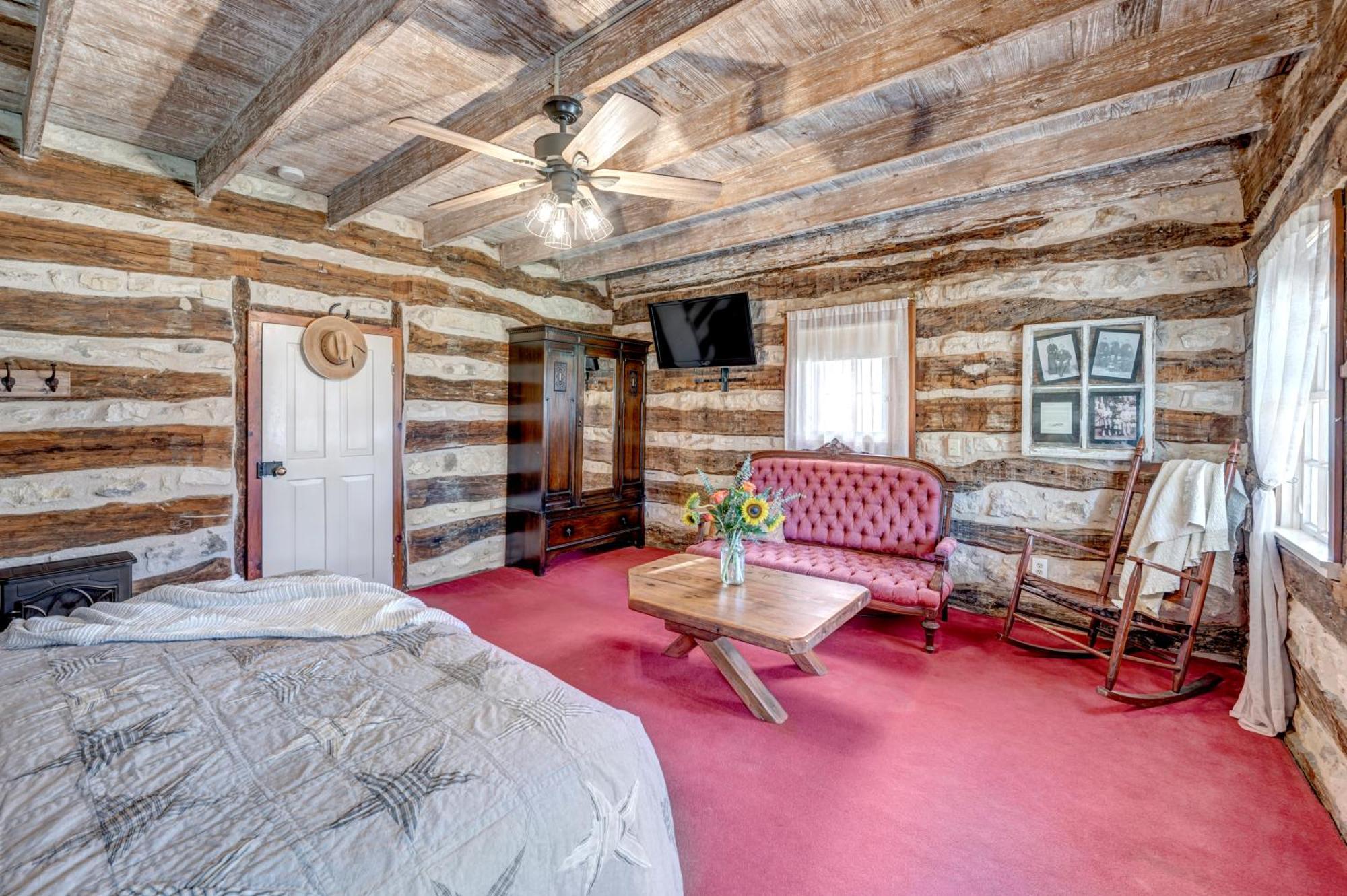 Full Moon Inn Fredericksburg Extérieur photo